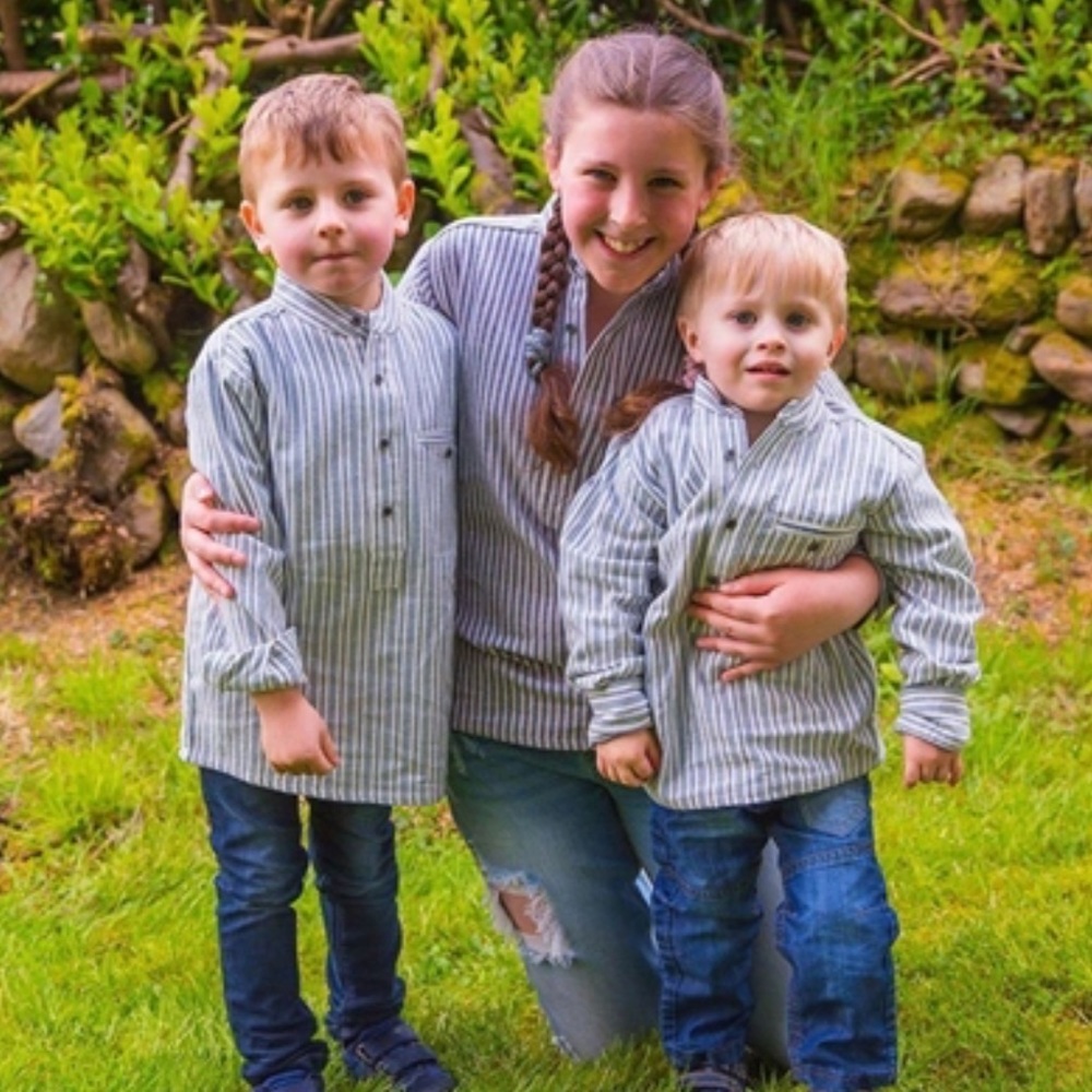 Lee Valley Ireland Kids “My Grandfather Shirt”. NWT. COLOR: Blue/Ivory Stripe.